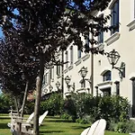 Sumahan - On The Water Hotel 5*