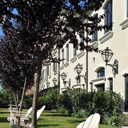 Sumahan - On The Water Hotel 5*