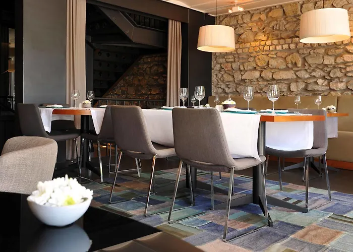 Sumahan - On The Water Hotel