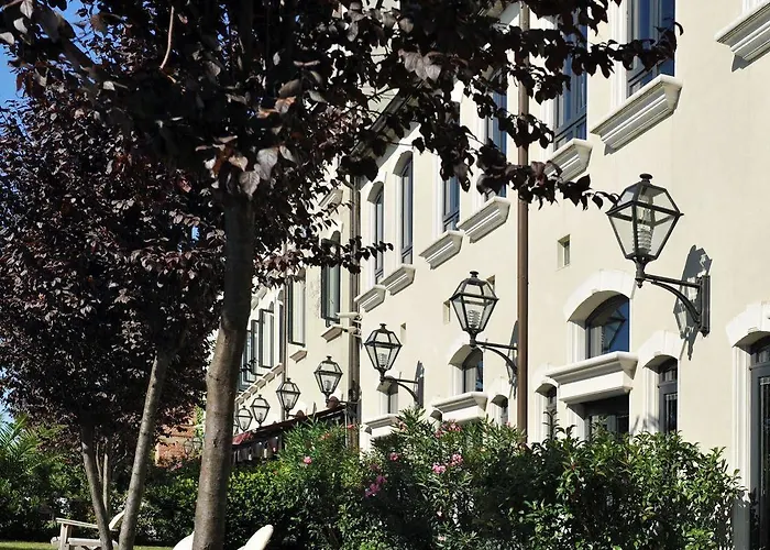 Sumahan - On The Water Hotel 5*